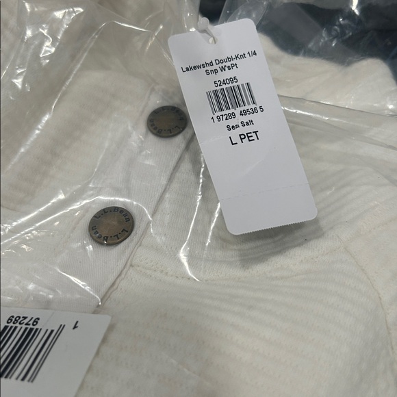 L.L.Bean Women's Lakewashed Double-Knit Quarter-Snap - Picture 3 of 3
